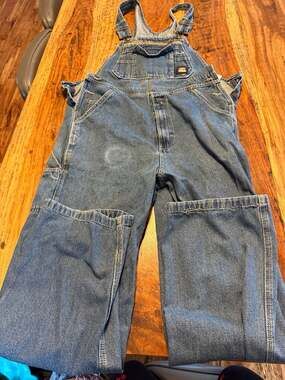 Berne Men's 36x34 Denim Bib Overalls Carpenter Workwear B910SWD